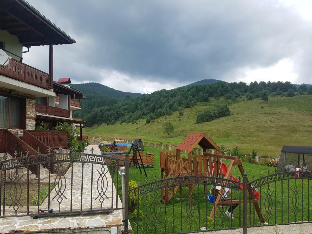 Къщи за гости БАШЕВИ Сырница Экстерьер фото
